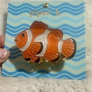 Piper K goldfish metal gold hair claw clip